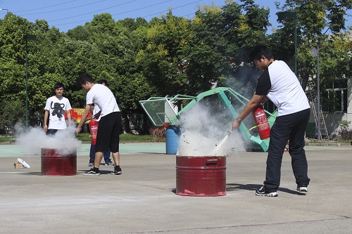 簡訊照片-以賽促練 軌道公司開展消防技能競賽.jpg